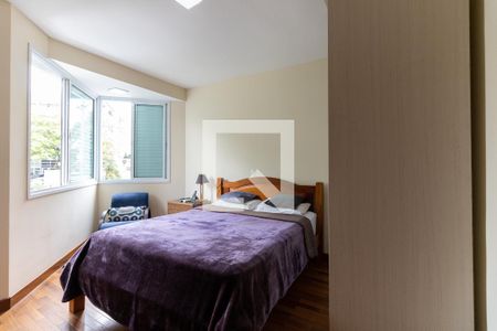 Casa à venda com 302m², 4 quartos e 4 vagasSuíte 3