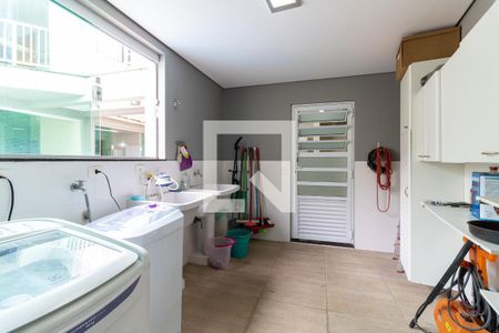 Casa à venda com 302m², 4 quartos e 4 vagasLavanderia 