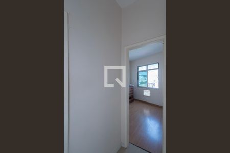 Corredor de apartamento à venda com 3 quartos, 100m² em Olaria, Rio de Janeiro