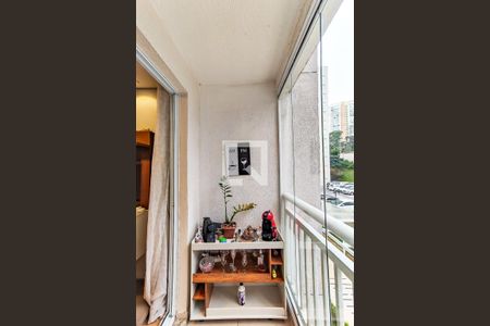 Apartamento à venda com 50m², 2 quartos e 1 vaga Apartamento à venda com 50m², 2 quartos e 1 vagaVaranda