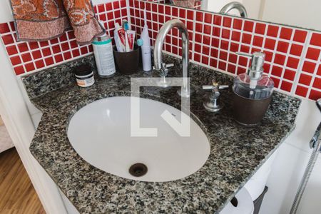 Apartamento à venda com 61m², 3 quartos e 1 vagaBanheiro da Suíte 1 Pia