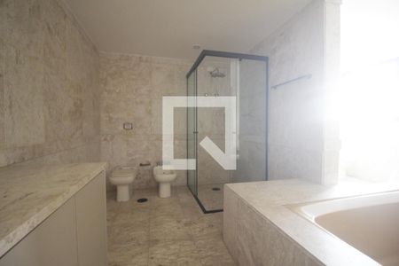 Apartamento à venda com 541m², 4 quartos e 6 vagasBanheiro da Suíte 3