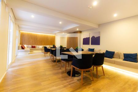 Apartamento à venda com 28m², 1 quarto e sem vagaÁrea comum - Salão de festas