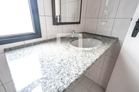 Apartamento à venda com 85m², 2 quartos e 2 vagasBanheiro da Suíte