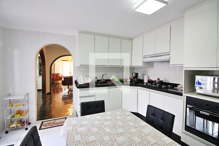 Casa à venda com 224m², 4 quartos e 2 vagasCozinha