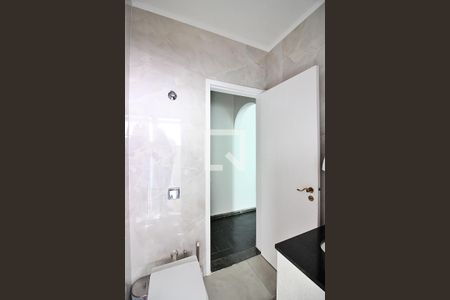 Casa à venda com 224m², 4 quartos e 2 vagasBanheiro Social 2