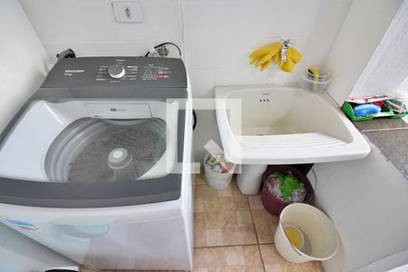 Casa à venda com 224m², 4 quartos e 2 vagasLavanderia