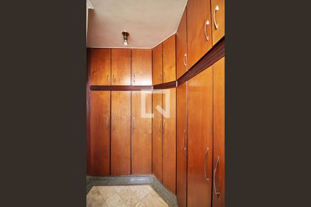 Casa à venda com 224m², 4 quartos e 2 vagasCloset do Quarto 1 - Suíte