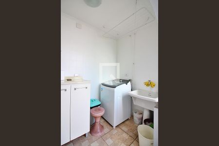 Casa à venda com 224m², 4 quartos e 2 vagasLavanderia