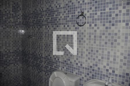 Casa para alugar com 150m², 2 quartos e 2 vagasBanheiro de Serviço