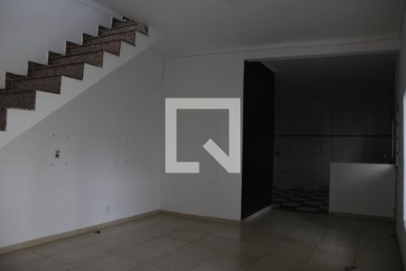 Sala/Cozinha de casa para alugar com 2 quartos, 150m² em Parque Santa Rosa, Suzano
