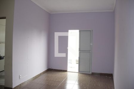 Casa para alugar com 150m², 2 quartos e 2 vagasSuíte 1