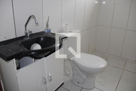 Casa para alugar com 150m², 2 quartos e 2 vagasBanheiro da Suíte 1