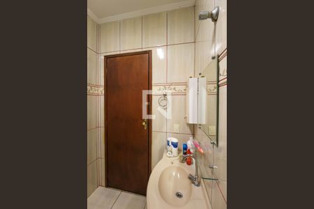 Casa à venda com 400m², 3 quartos e 5 vagasBanheiro da Suíte 2