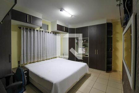 Casa à venda com 400m², 3 quartos e 5 vagasQuarto 2 - Suíte