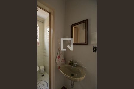 Casa à venda com 130m², 3 quartos e 2 vagasBanheiro 2