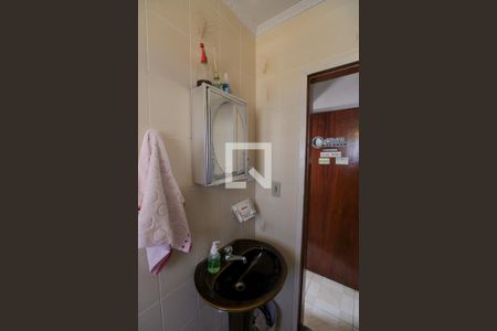 Casa à venda com 130m², 3 quartos e 2 vagasBanheiro