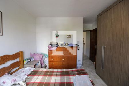 Casa à venda com 130m², 3 quartos e 2 vagassuíte