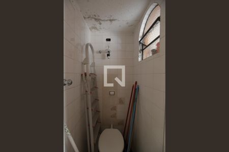 Casa à venda com 130m², 3 quartos e 2 vagasBanheiro de Serviço