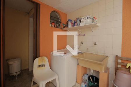 Casa à venda com 130m², 3 quartos e 2 vagasÁrea de Serviço