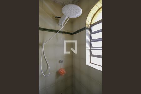 Casa à venda com 130m², 3 quartos e 2 vagassuíte