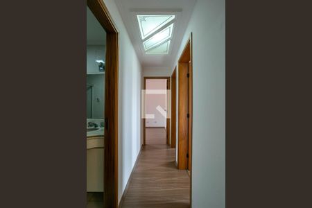 Corredor de apartamento para alugar com 3 quartos, 67m² em Rudge Ramos, São Bernardo do Campo