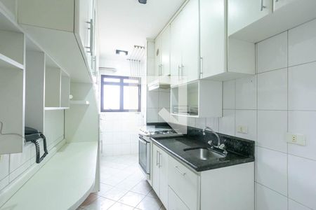 Apartamento para alugar com 67m², 3 quartos e 2 vagas Apartamento para alugar com 67m², 3 quartos e 2 vagasCozinha e Área de Serviço