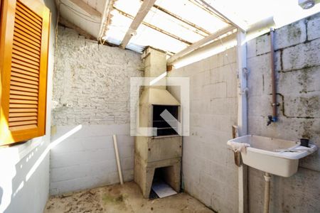 Casa de condomínio à venda com 75m², 2 quartos e 2 vagasQuintal