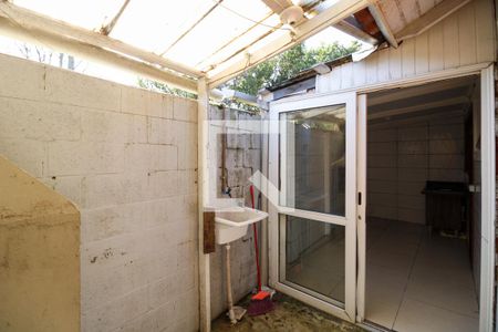 Casa de condomínio à venda com 75m², 2 quartos e 2 vagasQuintal