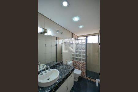 Apartamento para alugar com 153m², 3 quartos e 3 vagas Apartamento para alugar com 153m², 3 quartos e 3 vagasBanheiro