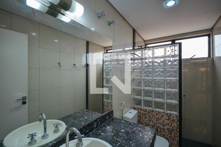 Apartamento para alugar com 153m², 3 quartos e 3 vagas Apartamento para alugar com 153m², 3 quartos e 3 vagasBanheiro