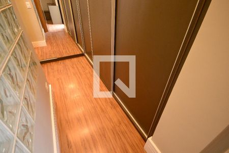 Apartamento para alugar com 153m², 3 quartos e 3 vagas Apartamento para alugar com 153m², 3 quartos e 3 vagasCloset