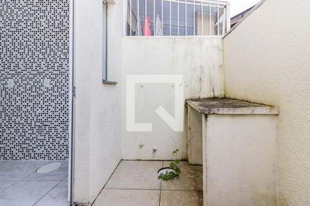 Casa de condomínio à venda com 62m², 2 quartos e 1 vagaÁrea de Serviço