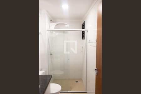 Banheiro de kitnet/studio para alugar com 1 quarto, 33m² em Ribeirânia, Ribeirão Preto