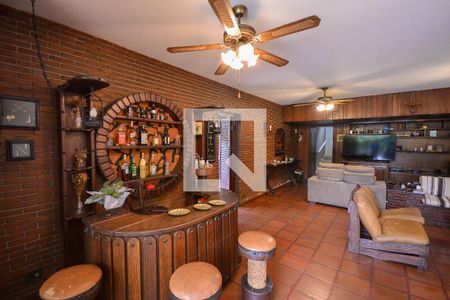 Casa à venda com 410m², 4 quartos e 4 vagasLazer