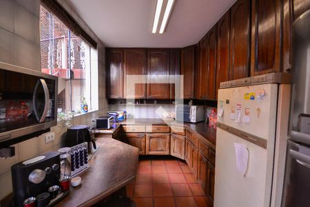 Casa à venda com 410m², 4 quartos e 4 vagasCozinha 2