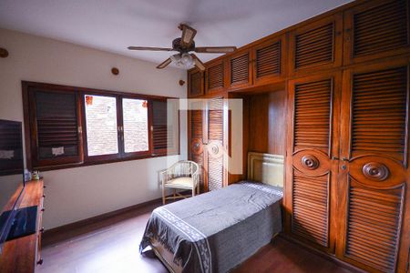 Casa à venda com 410m², 4 quartos e 4 vagasQuarto 2