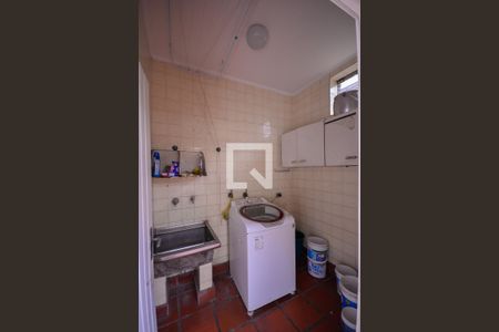 Casa à venda com 410m², 4 quartos e 4 vagasArea de Serviço