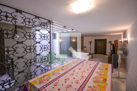 Sala de casa à venda com 4 quartos, 410m² em Bosque da Saúde, São Paulo