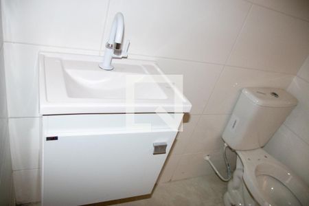 Banheiro de apartamento para alugar com 1 quarto, 27m² em Vila Constança, São Paulo