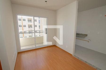 Sala de apartamento para alugar com 2 quartos, 48m² em Rubem Berta, Porto Alegre