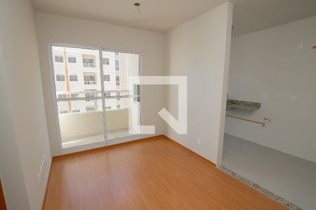 Sala de apartamento à venda com 2 quartos, 48m² em Rubem Berta, Porto Alegre