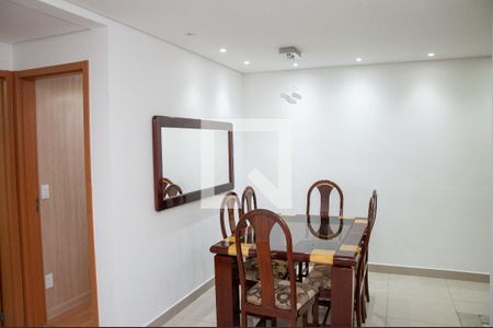 Sala de apartamento para alugar com 2 quartos, 50m² em Cabral, Contagem
