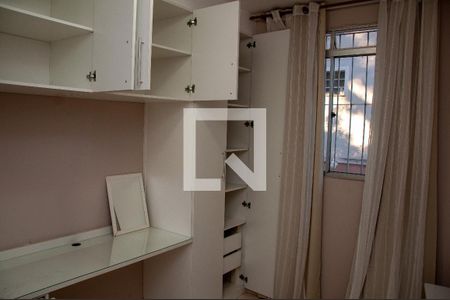 Quarto 2 de apartamento para alugar com 2 quartos, 60m² em Chácara Cotia, Contagem