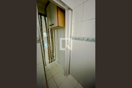 Casa à venda com 220m², 3 quartos e 2 vagasBanheiro 2