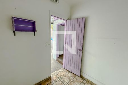 Casa à venda com 220m², 3 quartos e 2 vagasQuarto de Serviço