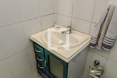 Casa à venda com 220m², 3 quartos e 2 vagasDetalhe Banheiro 2