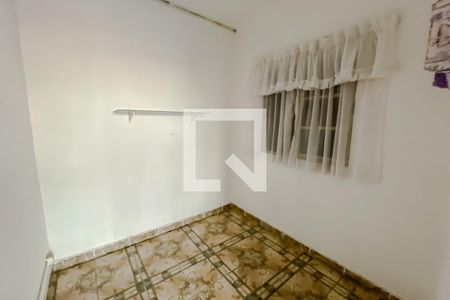 Casa à venda com 220m², 3 quartos e 2 vagasQuarto de Serviço