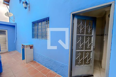 Casa à venda com 220m², 3 quartos e 2 vagasQuintal