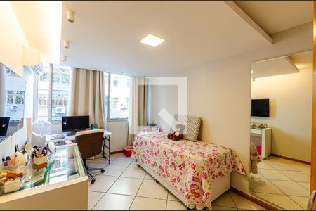 Apartamento à venda com 243m², 4 quartos e 1 vagaQuarto 2